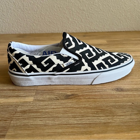 Vans Classics 2014 Van Doren Shoes Mens 7.5 Tribal Print Slip On Skateboarding - Picture 5 of 15